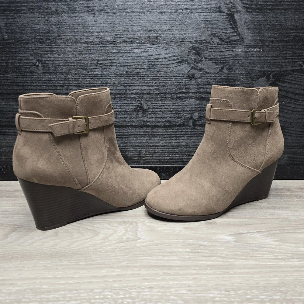 Market & Spruce Women's‎ Wedge Faux Suede Booties CD4 Brown Size 7.5